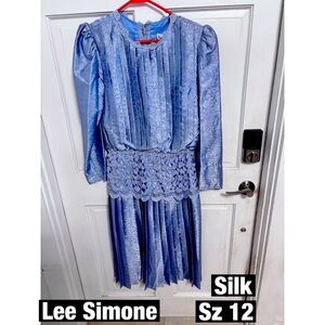 Lee Simone Lt Blue Silk Pleated Dress with applied crochet detail. Sz 12
